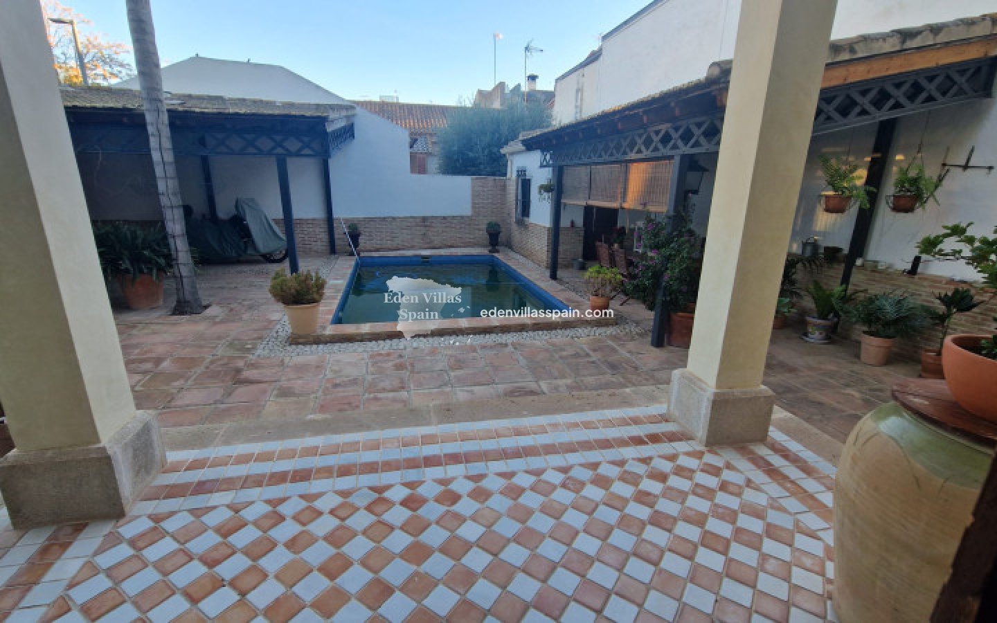 Resale - Town House - Dolores