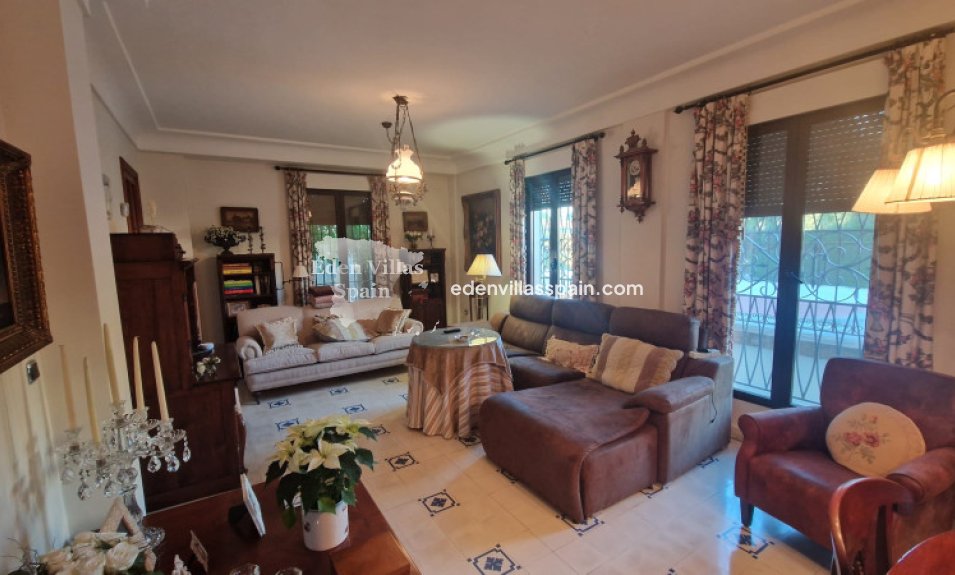 Resale - Town House - Dolores