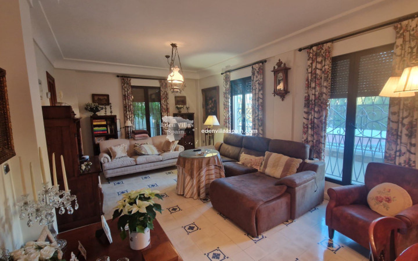 Resale - Town House - Dolores