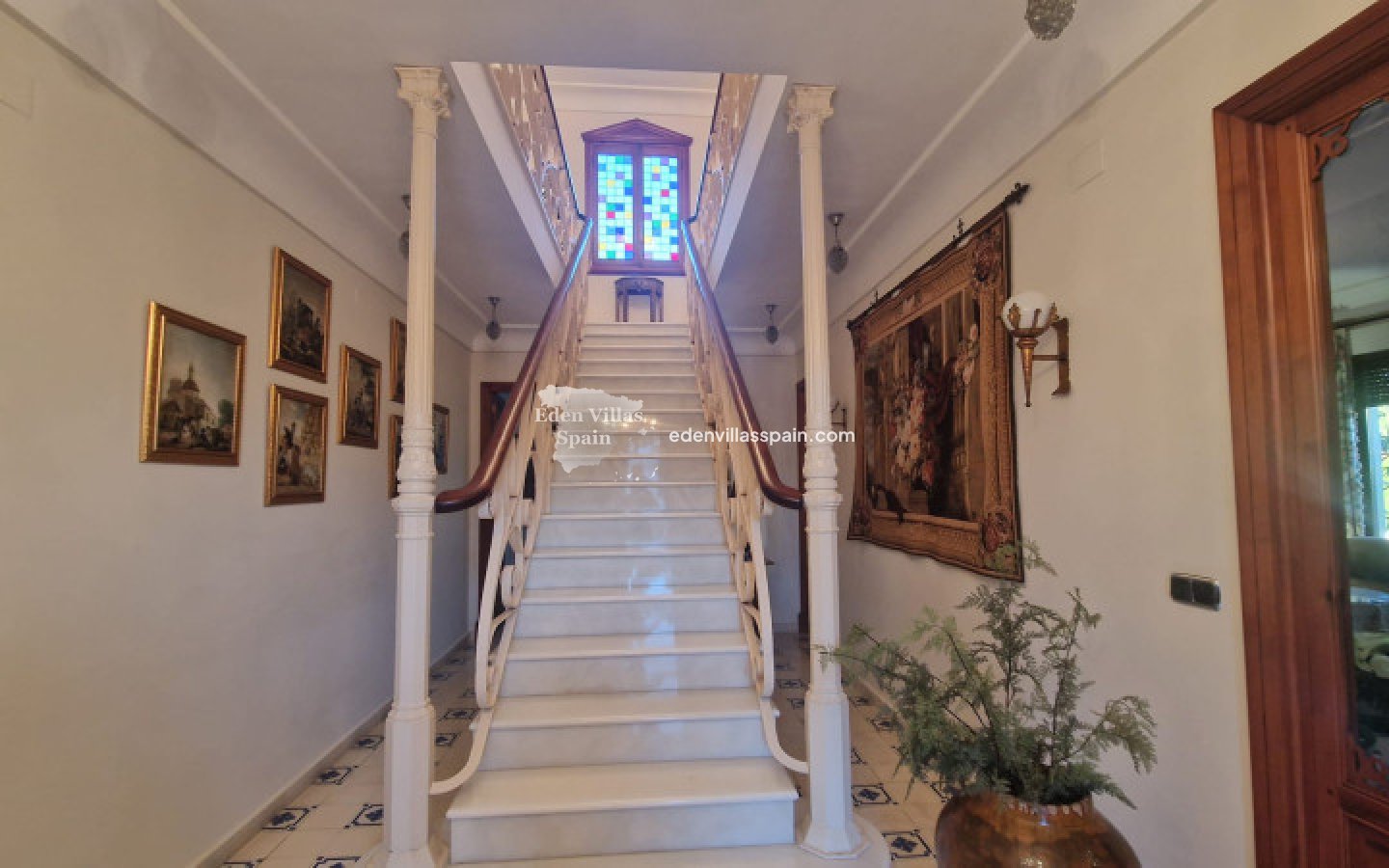 Resale - Town House - Dolores