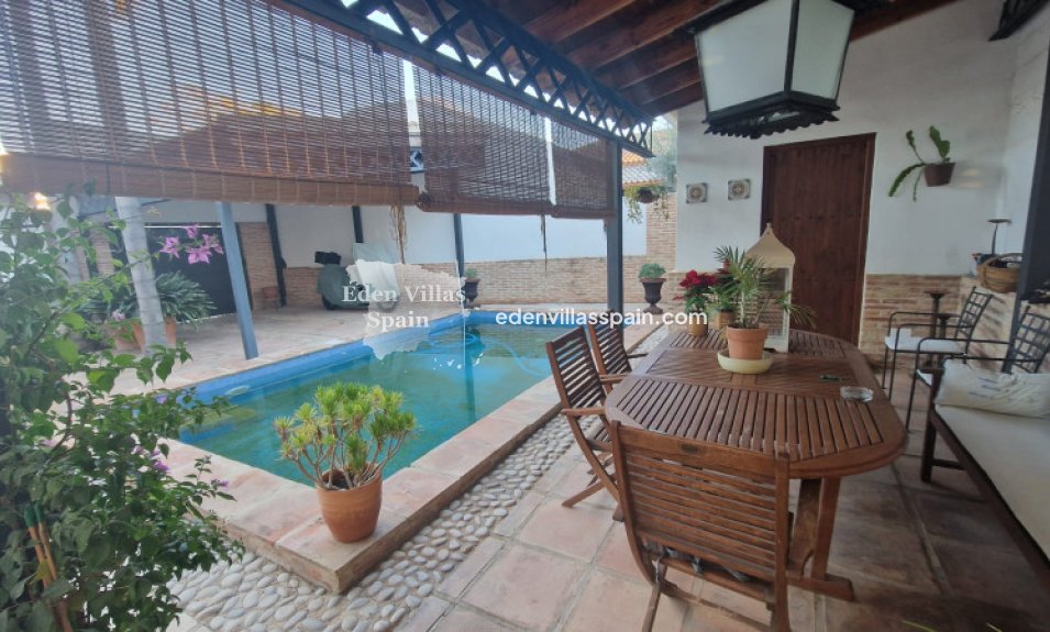 Resale - Town House - Dolores