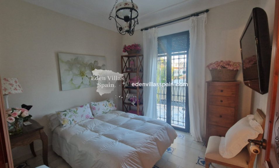 Resale - Town House - Dolores