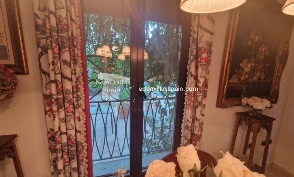 Resale - Town House - Dolores