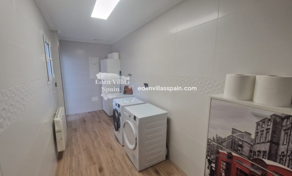 Resale - Town House - Dolores