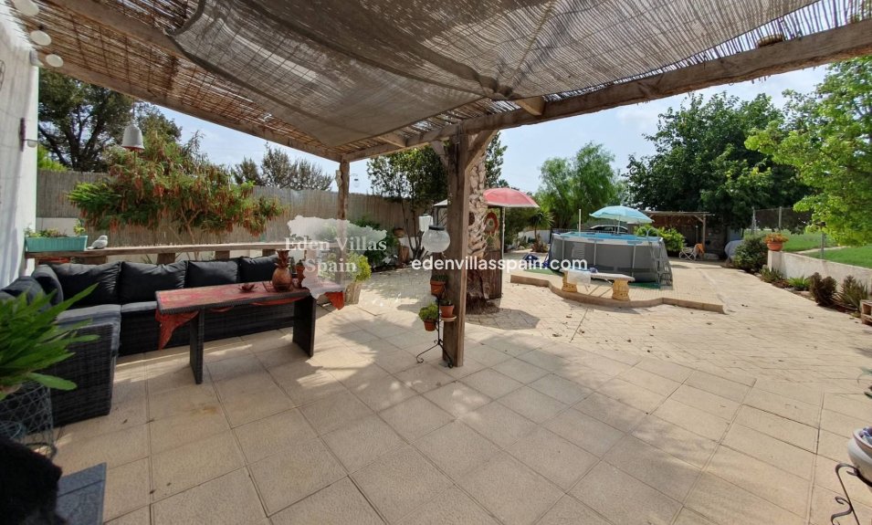 Resale - Urbanisation detached Villa - Catral