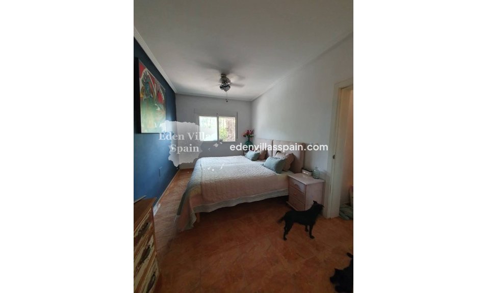 Resale - Urbanisation detached Villa - Catral