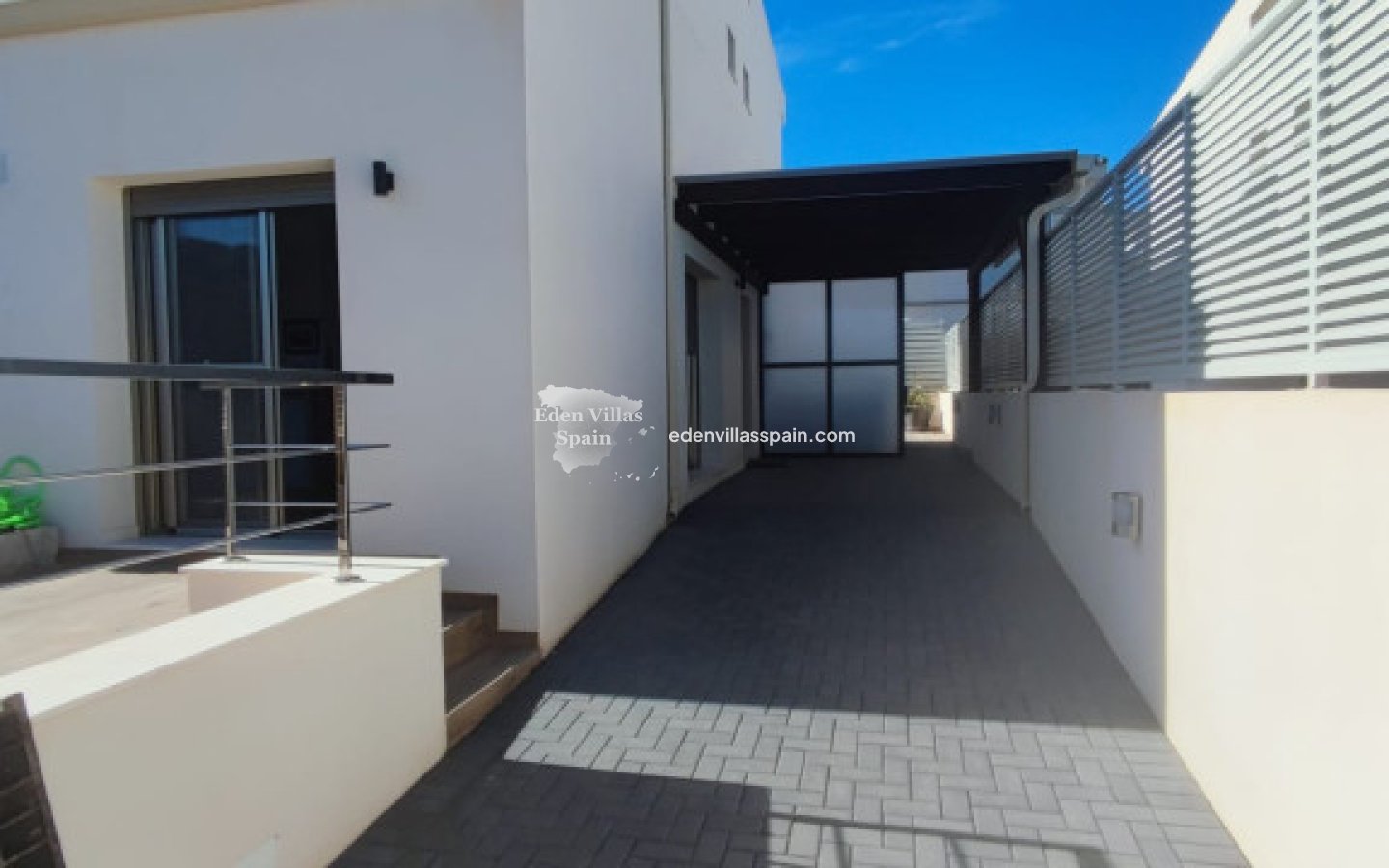 Resale - Urbanisation detached Villa - Cox