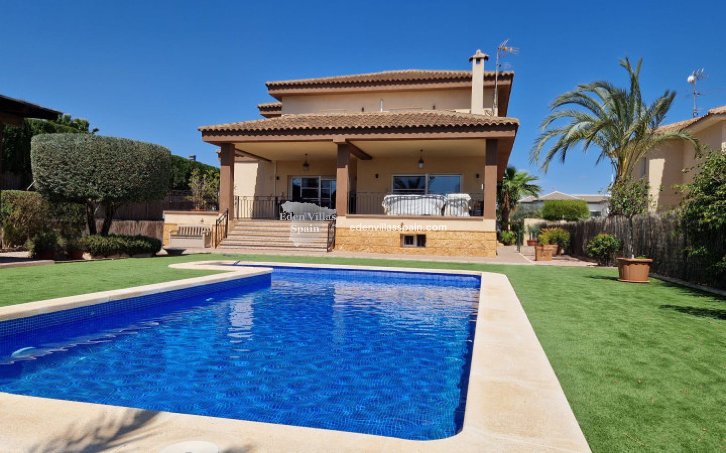 Resale - Urbanisation detached Villa - Elche
