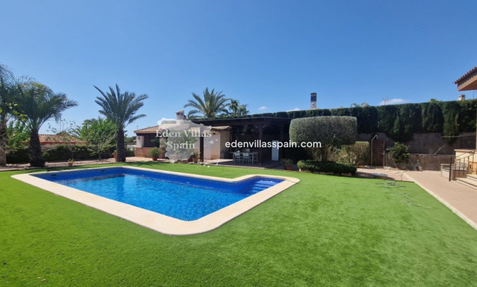 Resale - Urbanisation detached Villa - Elche