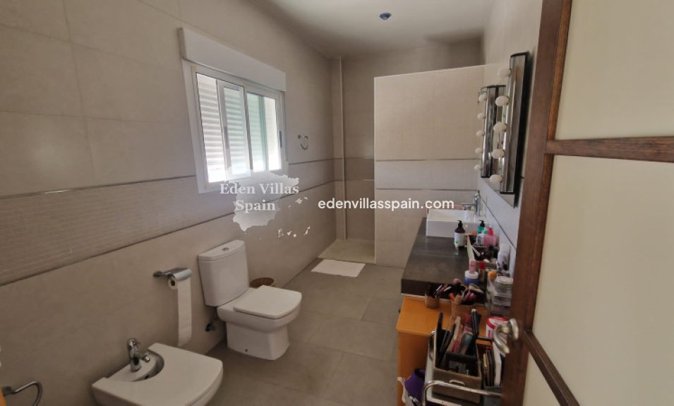Resale - Urbanisation detached Villa - Elche