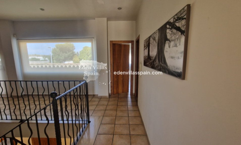 Resale - Urbanisation detached Villa - Elche