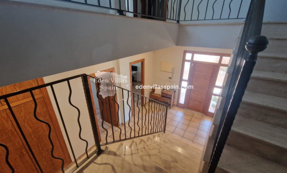 Resale - Urbanisation detached Villa - Elche