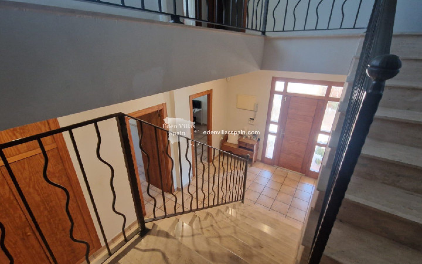 Resale - Urbanisation detached Villa - Elche