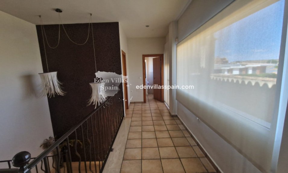 Resale - Urbanisation detached Villa - Elche