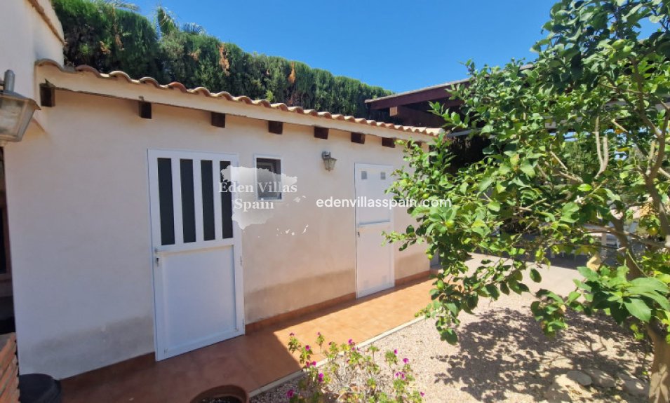 Resale - Urbanisation detached Villa - Elche