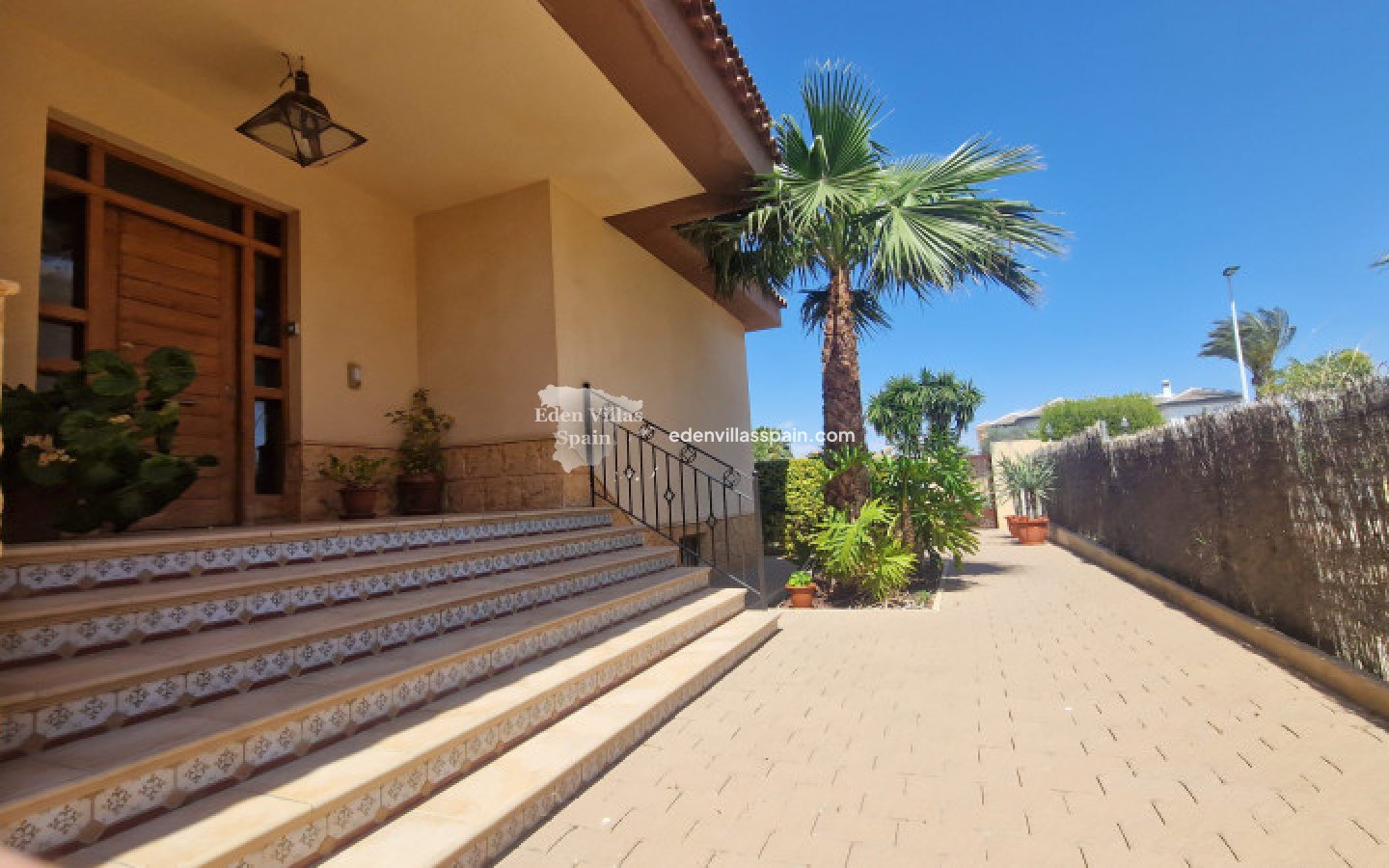 Resale - Urbanisation detached Villa - Elche