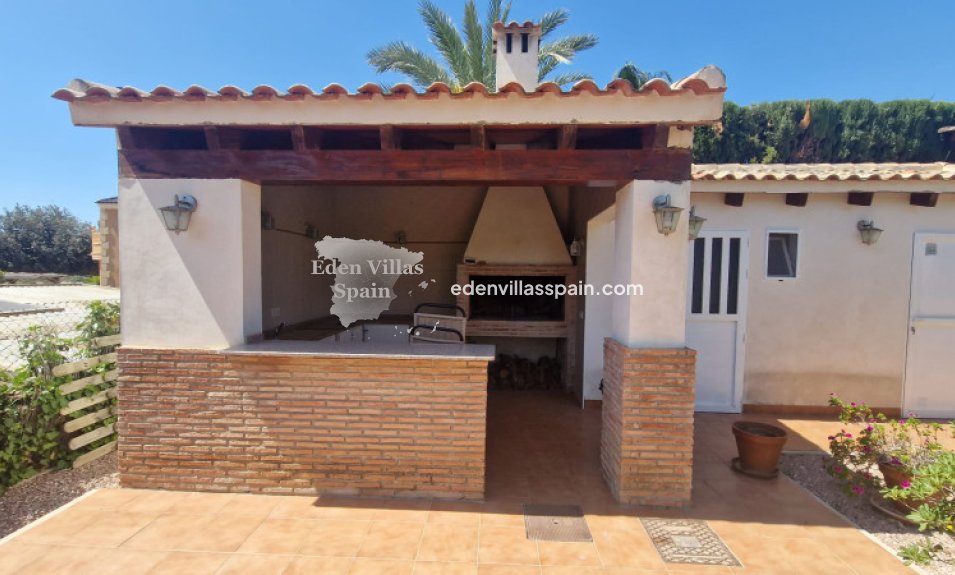 Resale - Urbanisation detached Villa - Elche