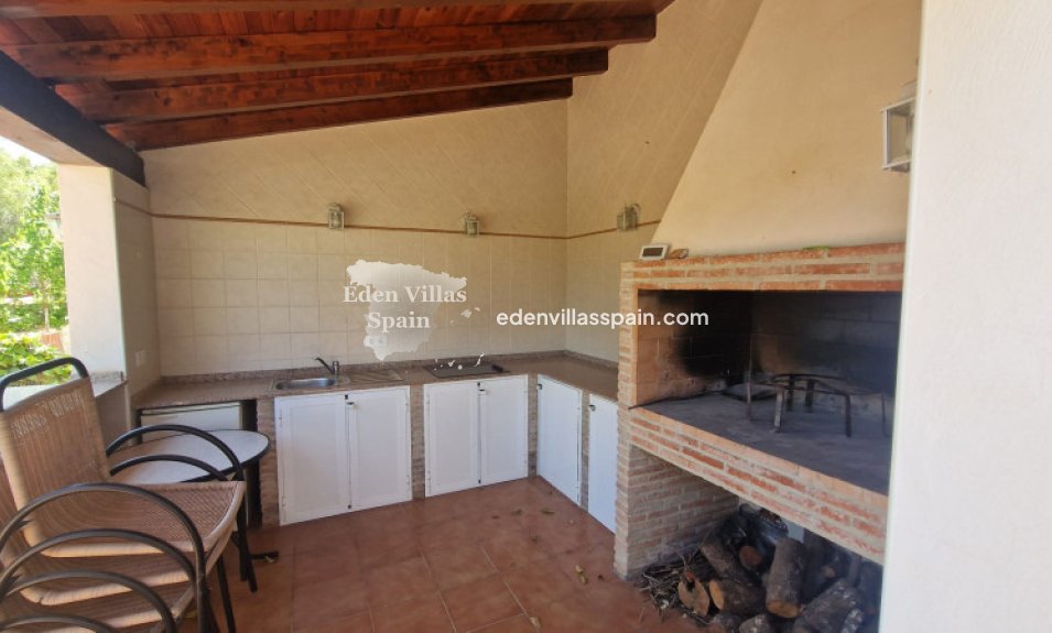 Resale - Urbanisation detached Villa - Elche