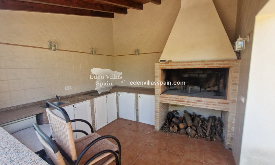 Resale - Urbanisation detached Villa - Elche