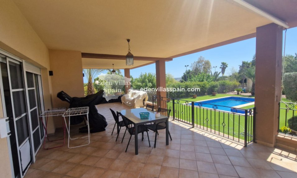 Resale - Urbanisation detached Villa - Elche