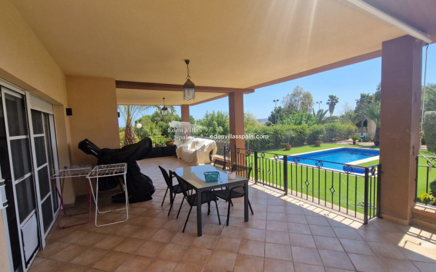 Resale - Urbanisation detached Villa - Elche