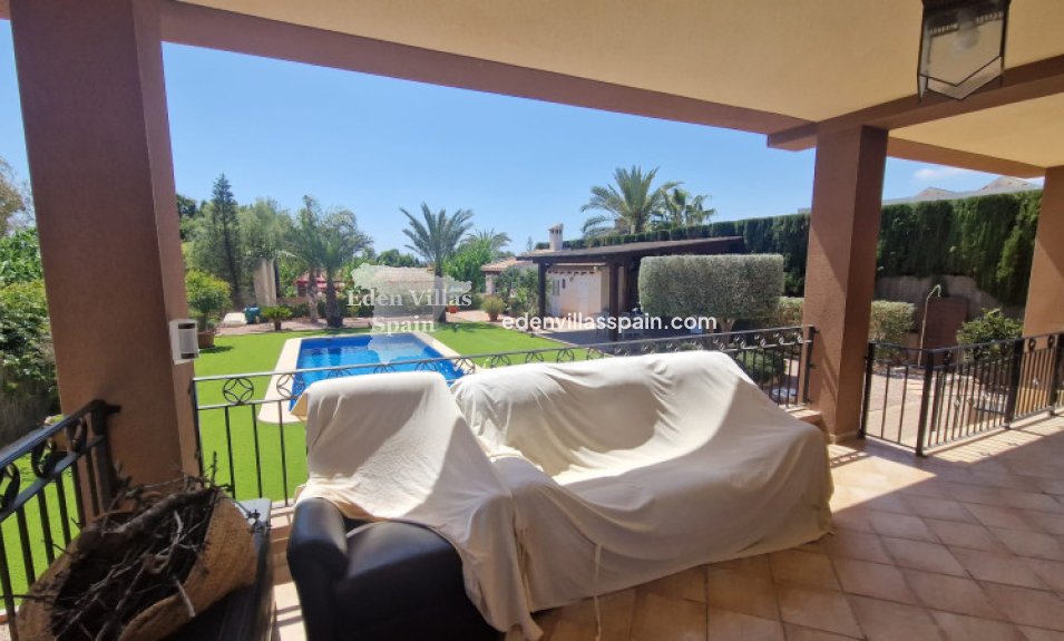 Resale - Urbanisation detached Villa - Elche