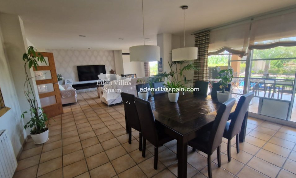 Resale - Urbanisation detached Villa - Elche