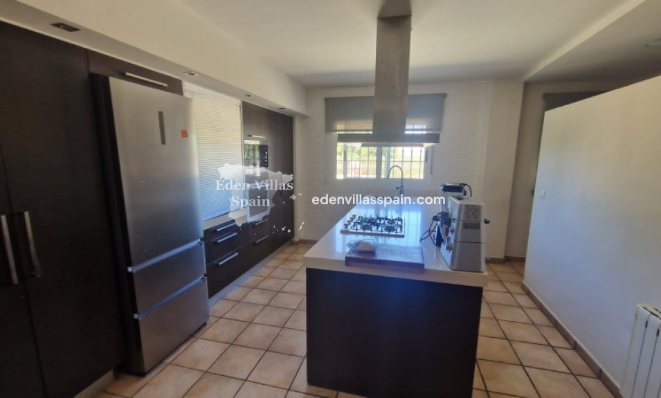 Resale - Urbanisation detached Villa - Elche