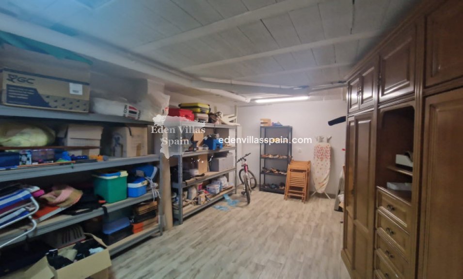 Resale - Urbanisation detached Villa - Elche