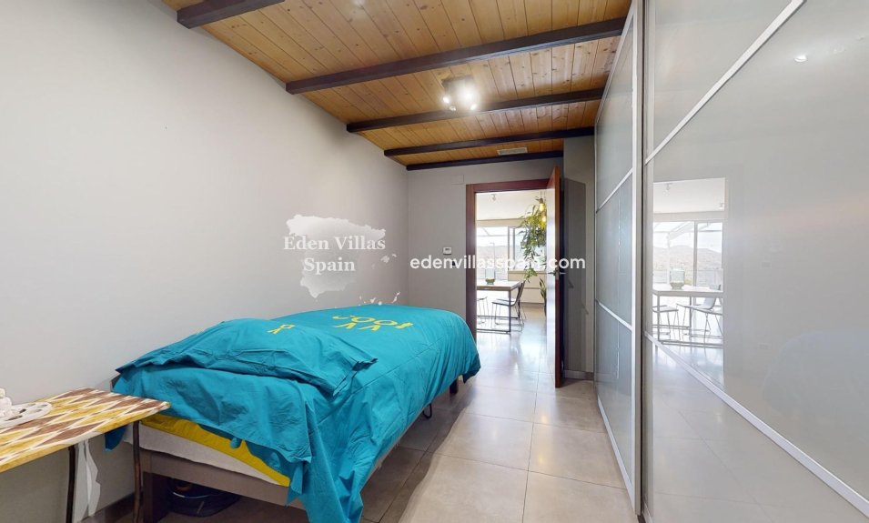 Resale - Urbanisation detached Villa - Elche