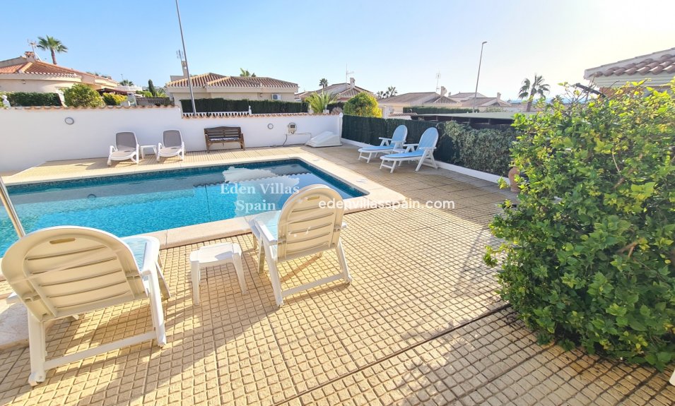 Resale - Urbanisation detached Villa - La Marina