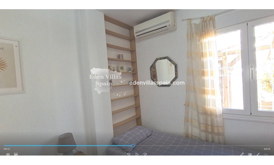 Resale - Urbanisation detached Villa - La Marina