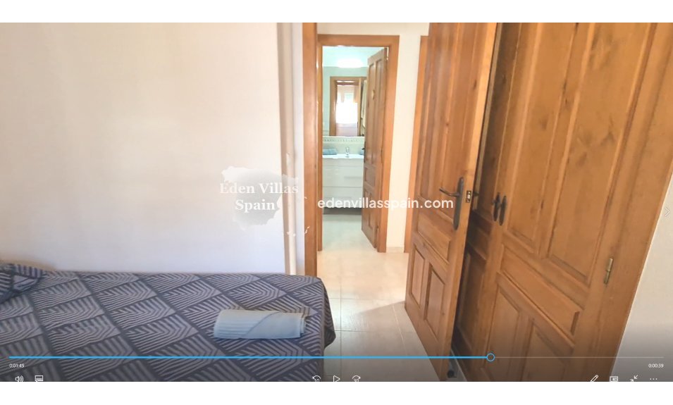 Resale - Urbanisation detached Villa - La Marina