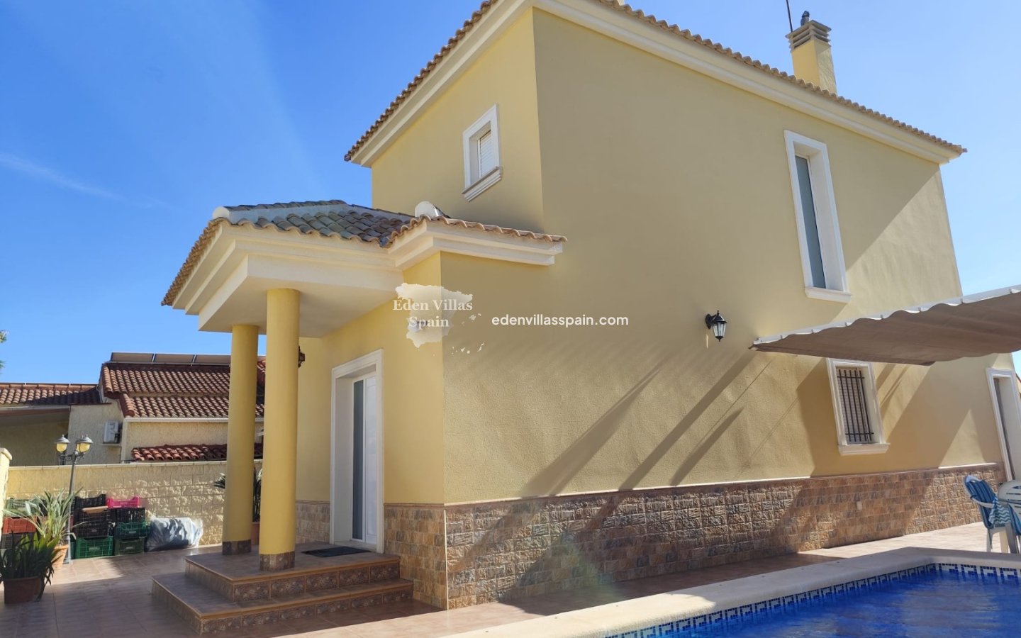 Resale - Urbanisation detached Villa - La Marina