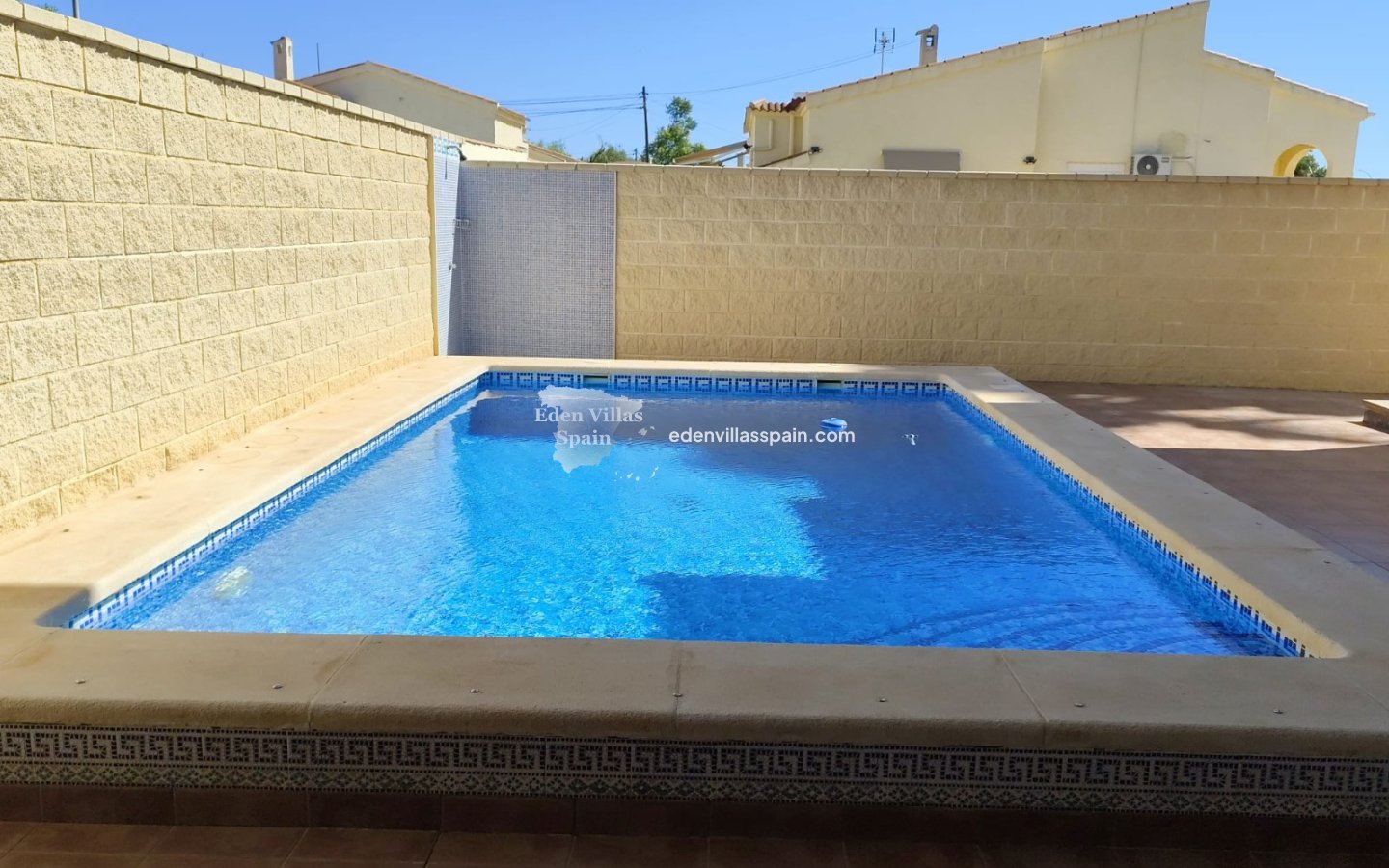 Resale - Urbanisation detached Villa - La Marina