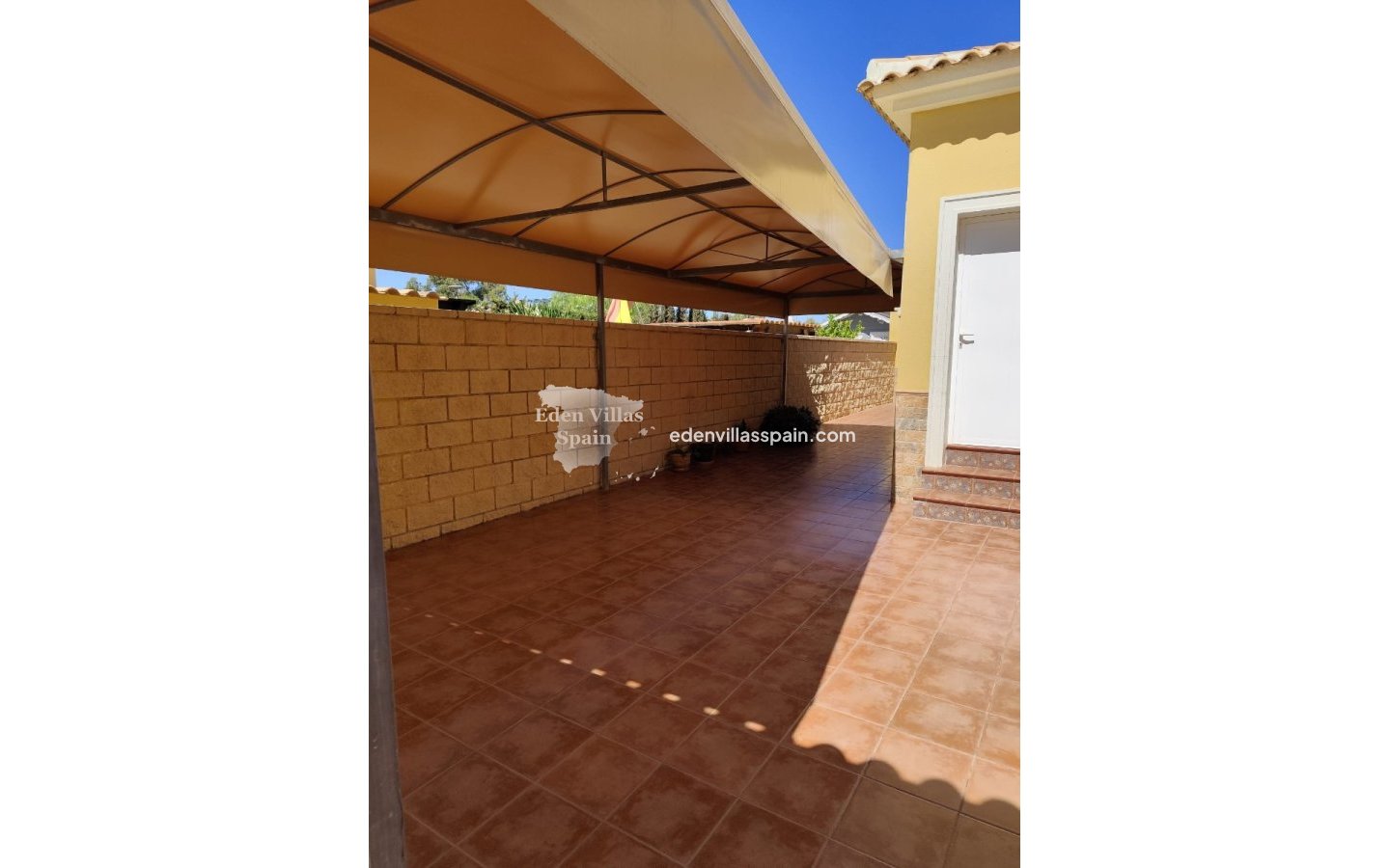 Resale - Urbanisation detached Villa - La Marina