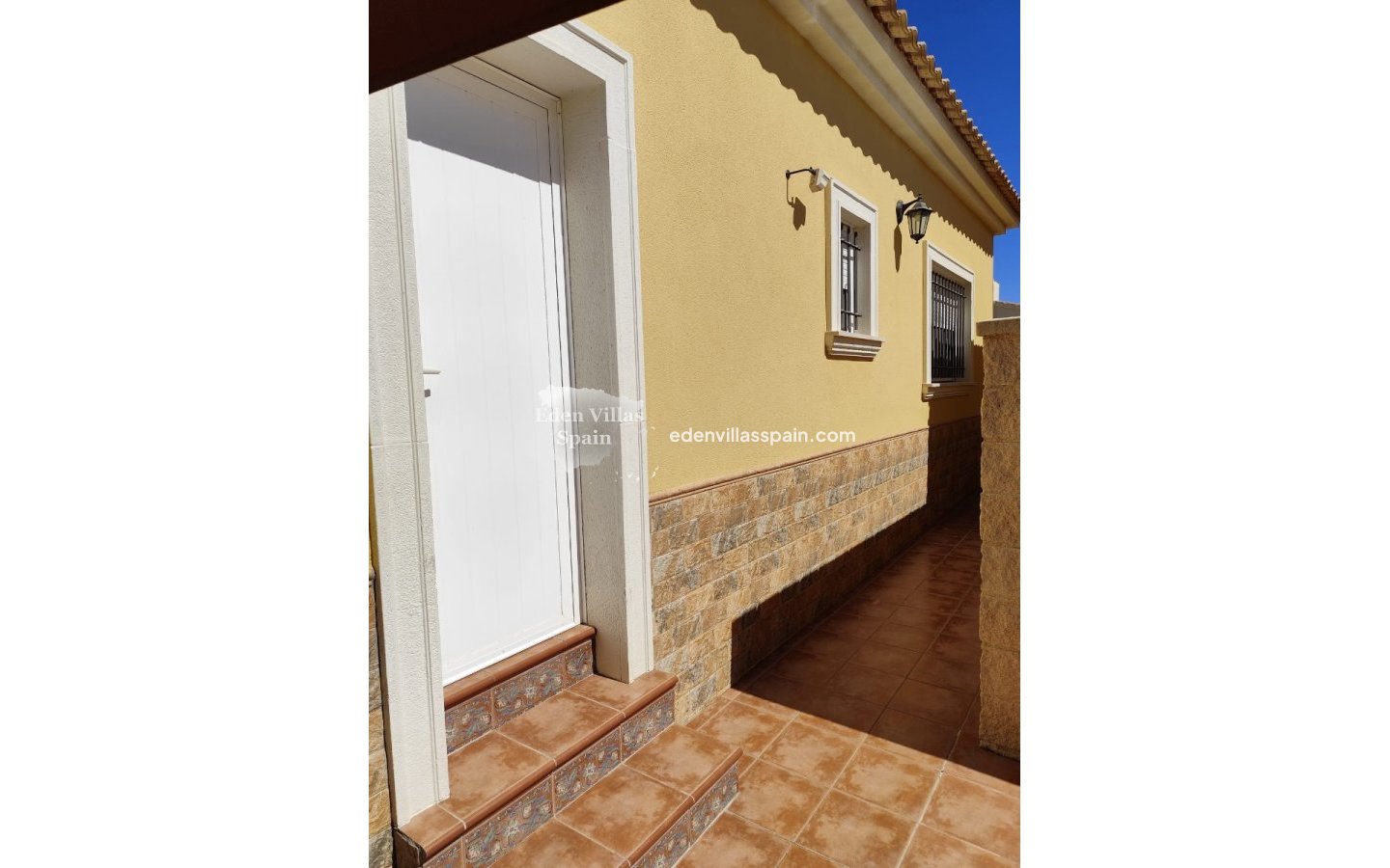 Resale - Urbanisation detached Villa - La Marina