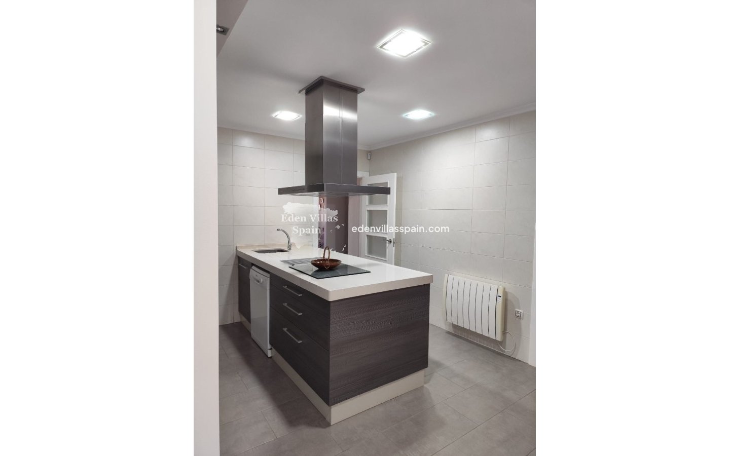 Resale - Urbanisation detached Villa - La Marina