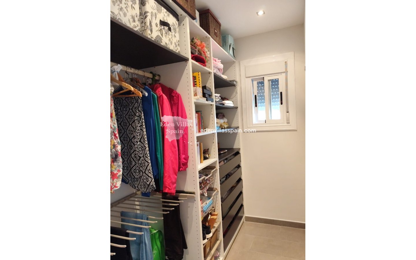 Resale - Urbanisation detached Villa - La Marina