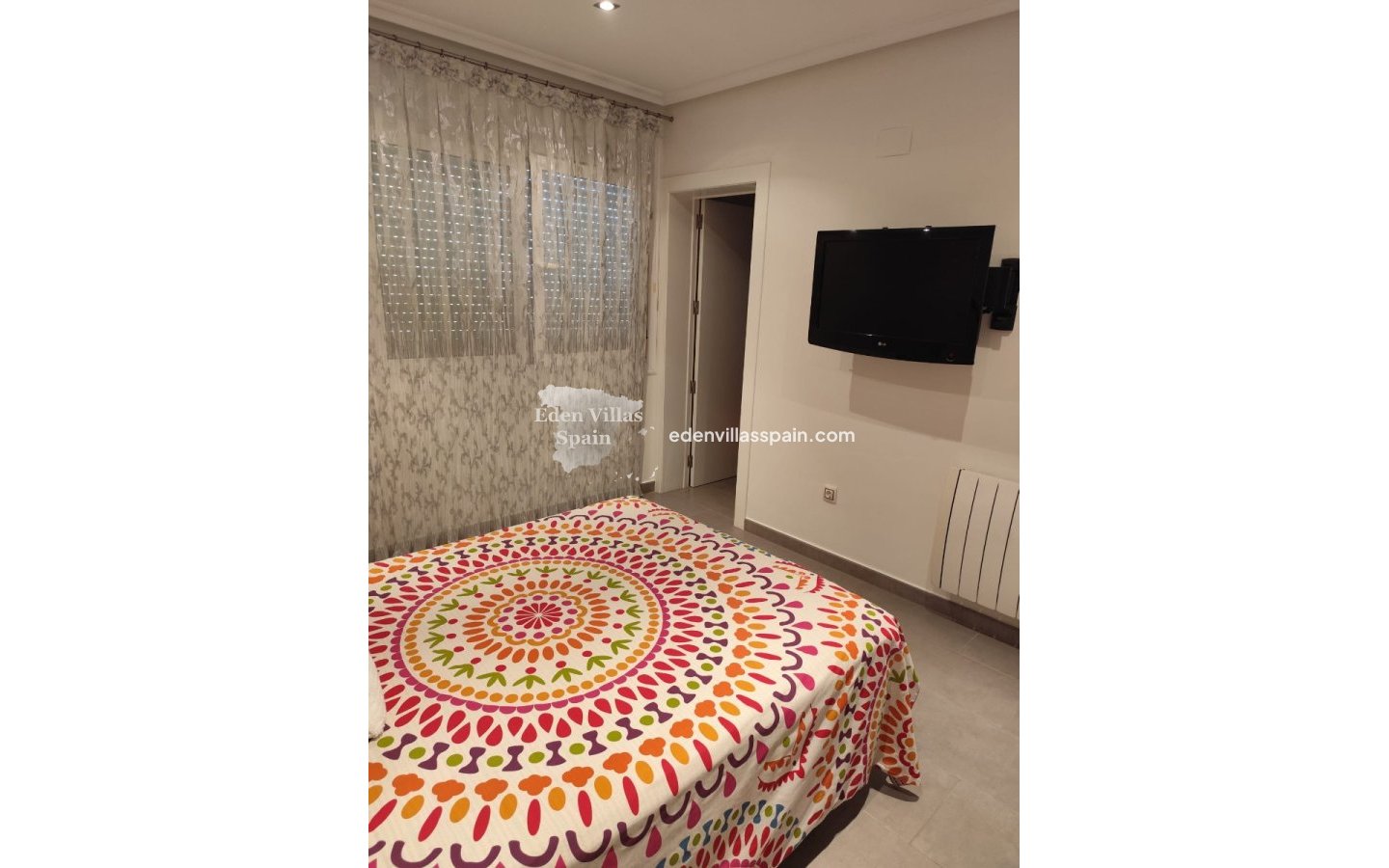 Resale - Urbanisation detached Villa - La Marina