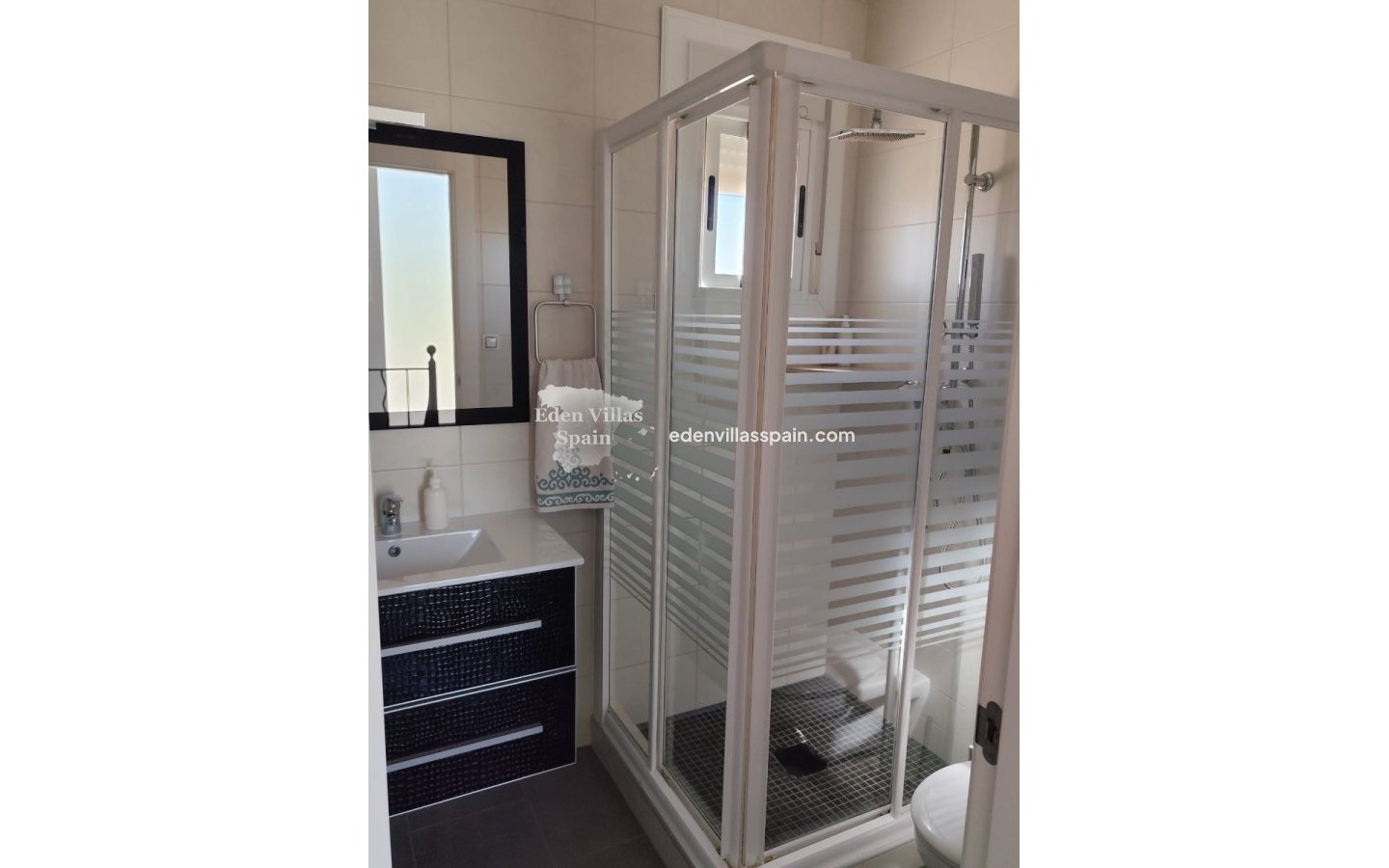 Resale - Urbanisation detached Villa - La Marina