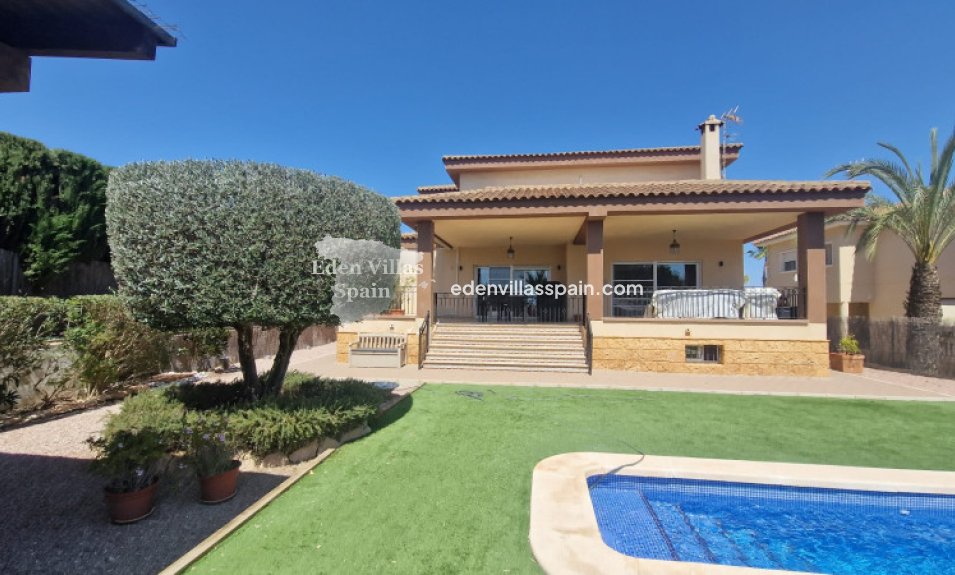 Resale - Urbanisation detached Villa - Santa Pola