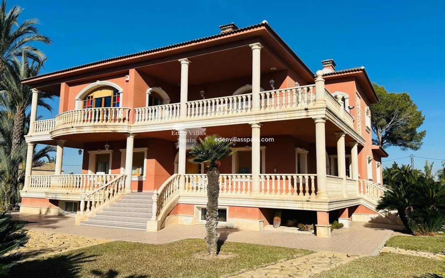 Resale - Urbanisation detached Villa - Santa Pola