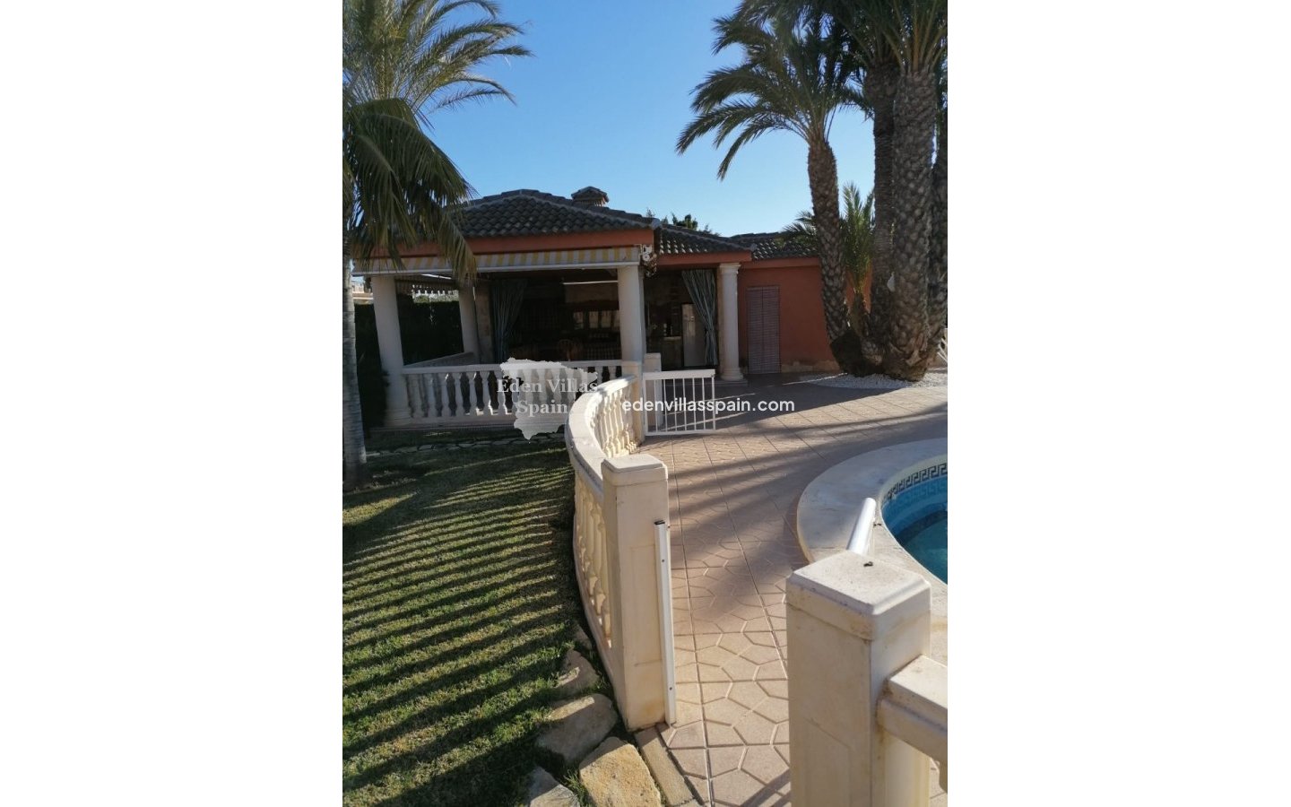 Resale - Urbanisation detached Villa - Santa Pola