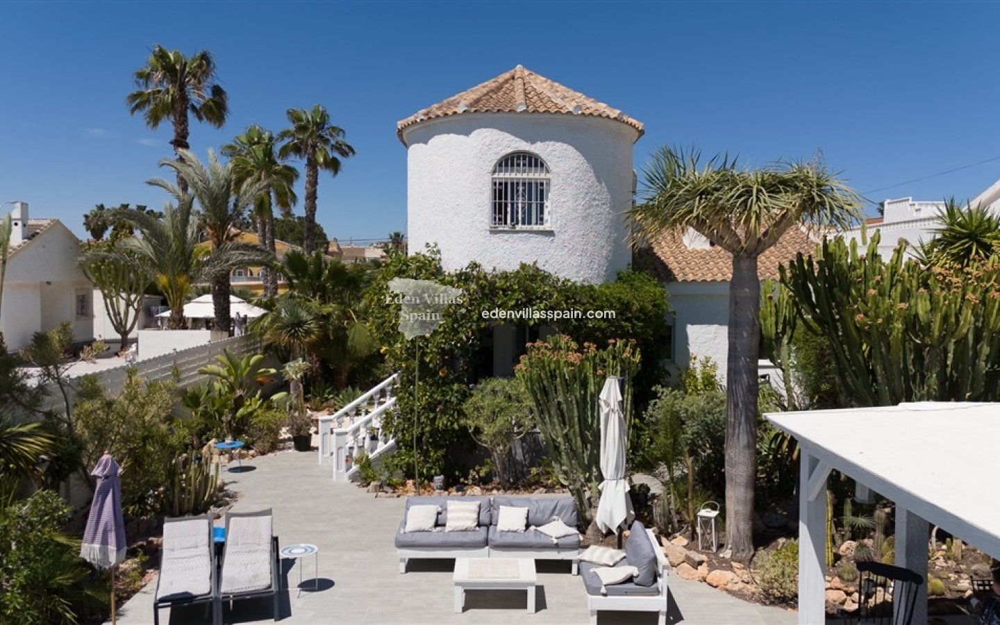 Resale - Urbanisation detached Villa - Torrevieja