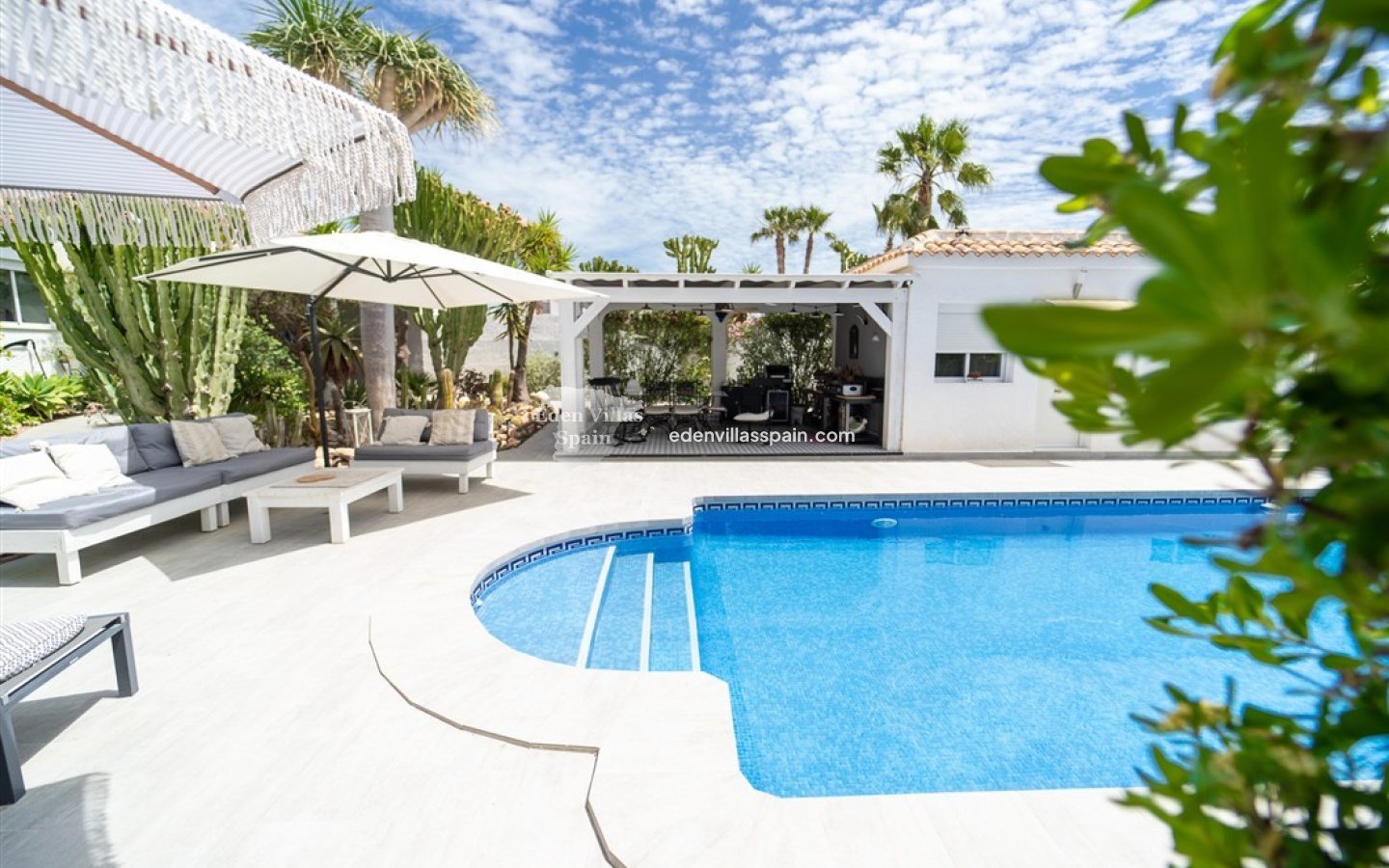 Resale - Urbanisation detached Villa - Torrevieja