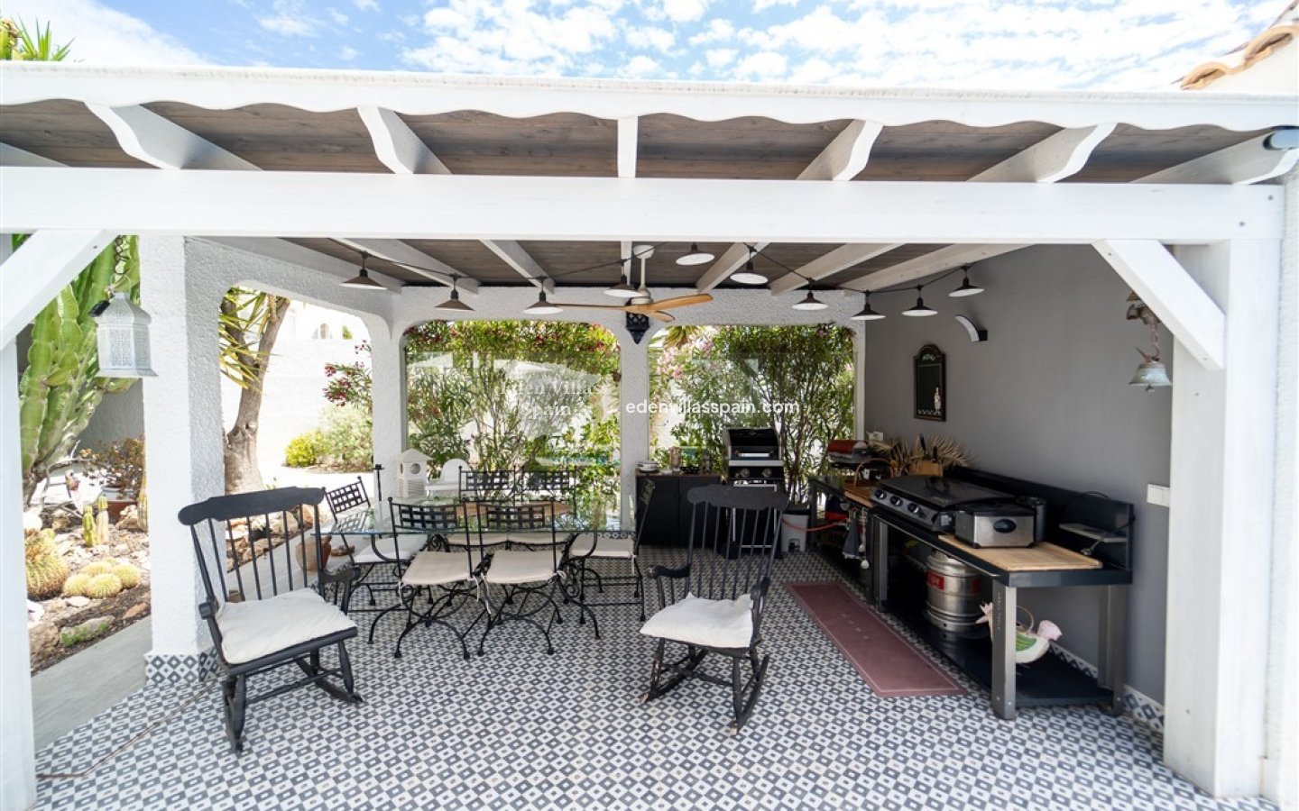 Resale - Urbanisation detached Villa - Torrevieja