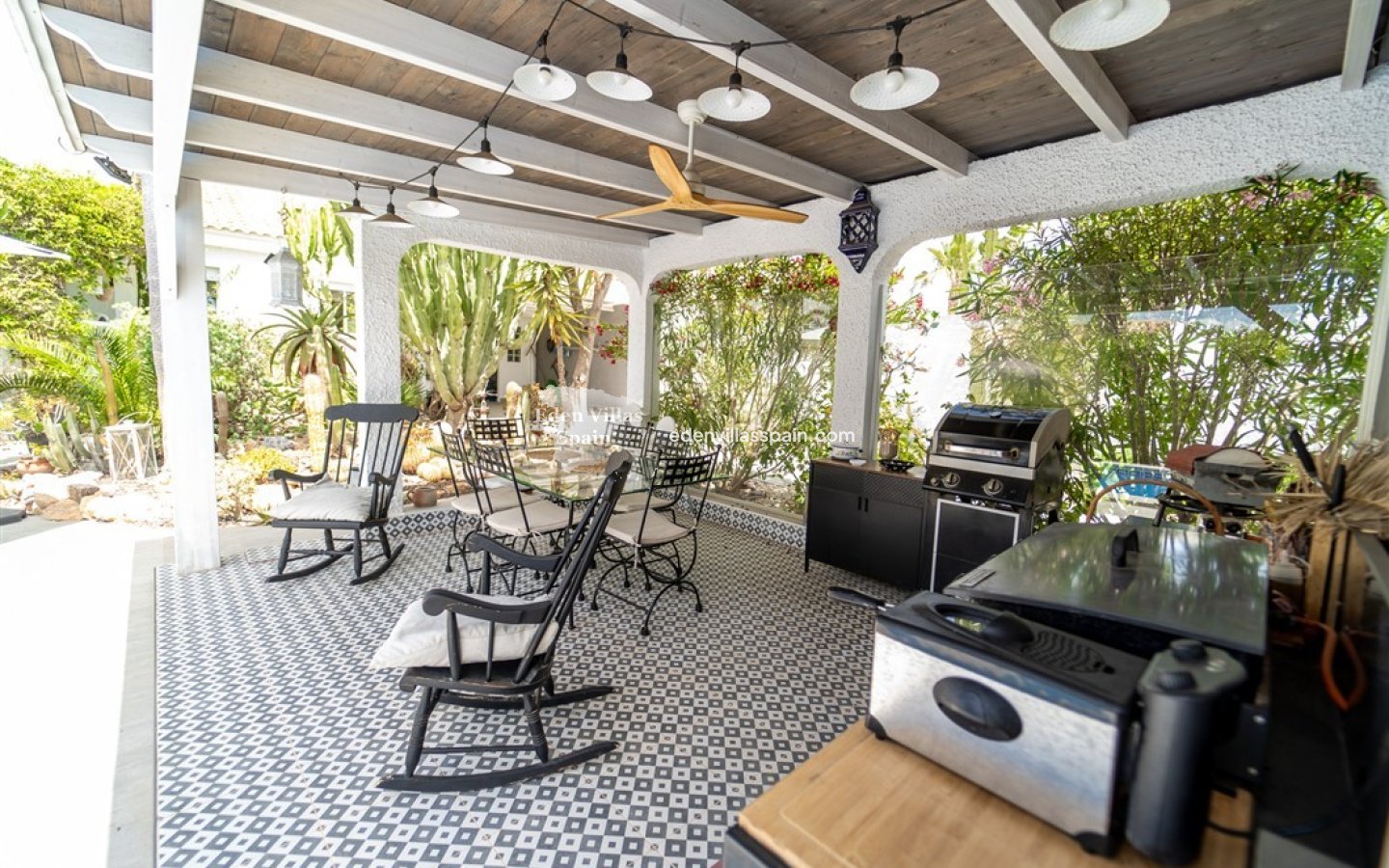 Resale - Urbanisation detached Villa - Torrevieja