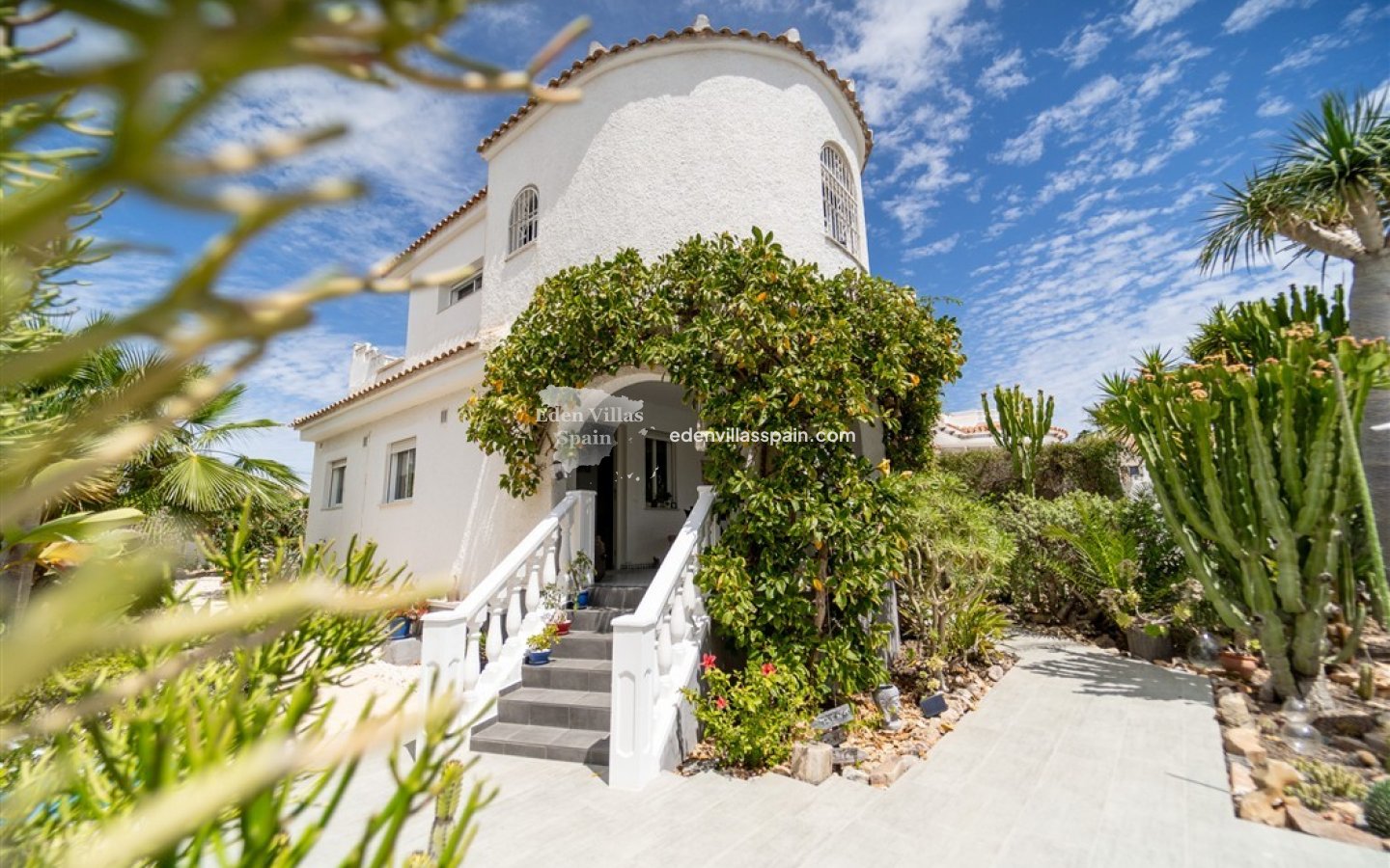 Resale - Urbanisation detached Villa - Torrevieja