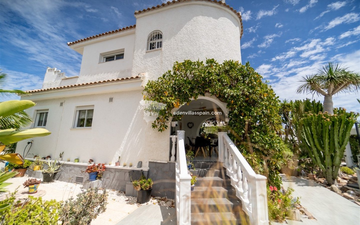 Resale - Urbanisation detached Villa - Torrevieja